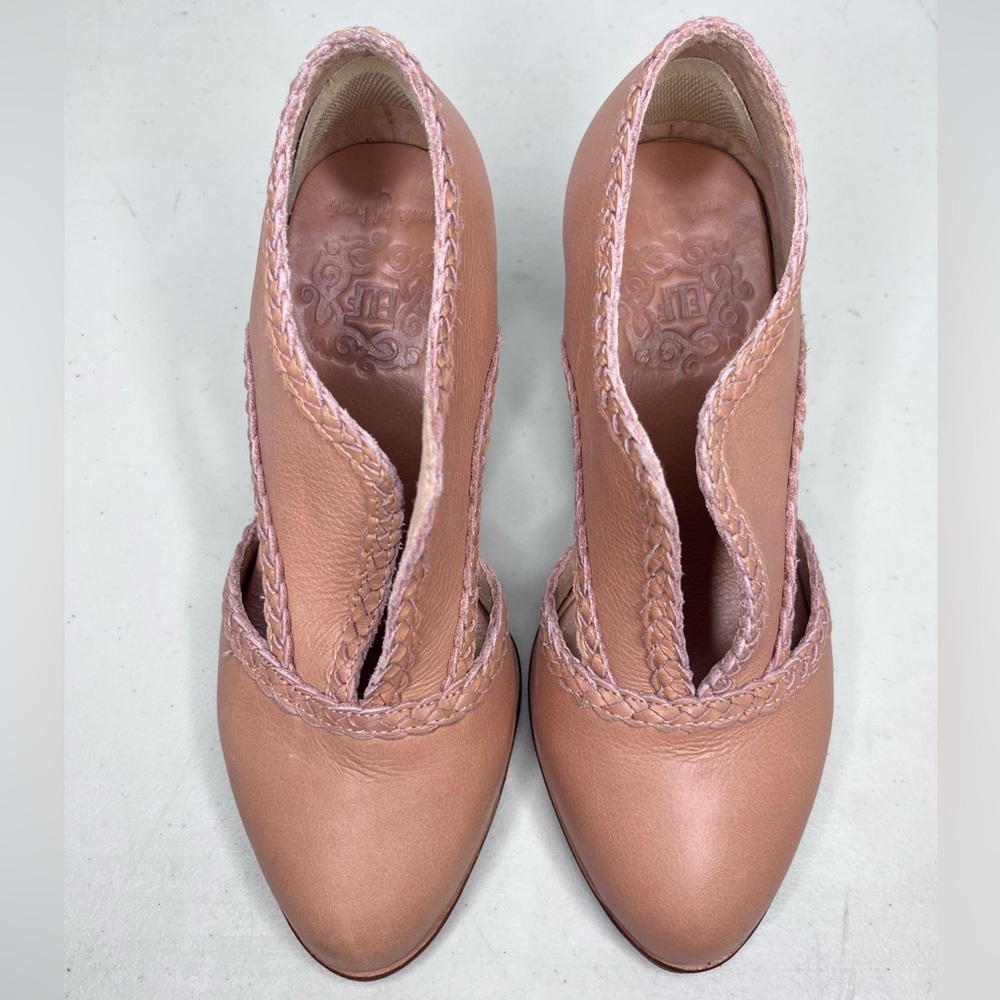 ElF Spirit Walker 7.5 Boho Hand Cut Wooded Stacked Heel Leather Booties - Picture 3 of 14